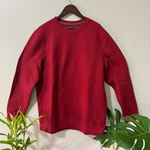 ✨4 for $15✨ Classic Red Men's Sweater